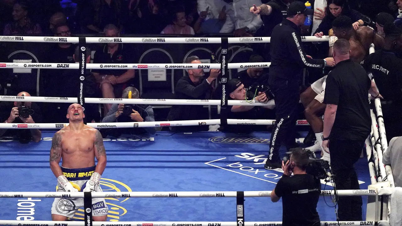 Foto: Hajar Anthony Joshua, Oleksandr Usyk Rebut Gelar Juara Tinju Kelas Berat Dunia