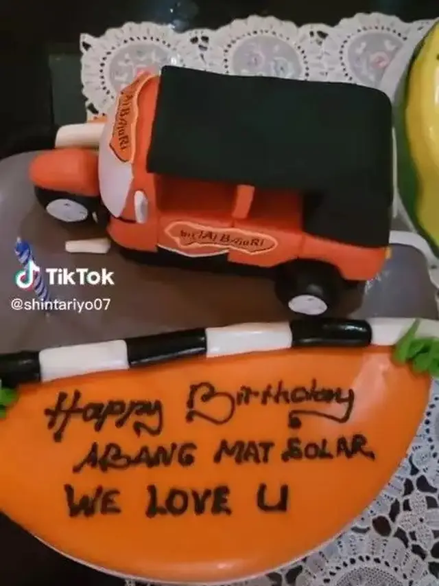 6 Momen Perayaan Ulang Tahun Mat Solar ke-60, Terus Berjuang Lawan Stroke
