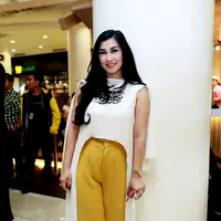 Nisya Ahmad, adik dari Raffi Ahmad ini ikut berperan dalam perjalanan hidup Sam Brodie di film 'Move On'. (Wimbarsana/Bintang.com)