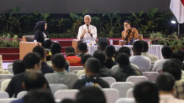 Gubernur Jawa Tengah (Jateng) Ganjar Pranowo saat menghadiri Seminar Nasional Pemuda Muhammadiyah dengan tema 'Menggagas Indonesia Baru' di acara Muktamar XVIII Pemuda Muhammadiyah, di Balikpapan. (istimewa)