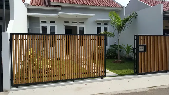 Model Pagar Rumah Subsidi dari Bambu yang Modern