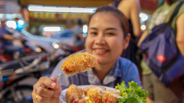 Kiat Makan Gorengan Tanpa Takut Kolesterol Tinggi (Miki Studio/Shutterstock)
