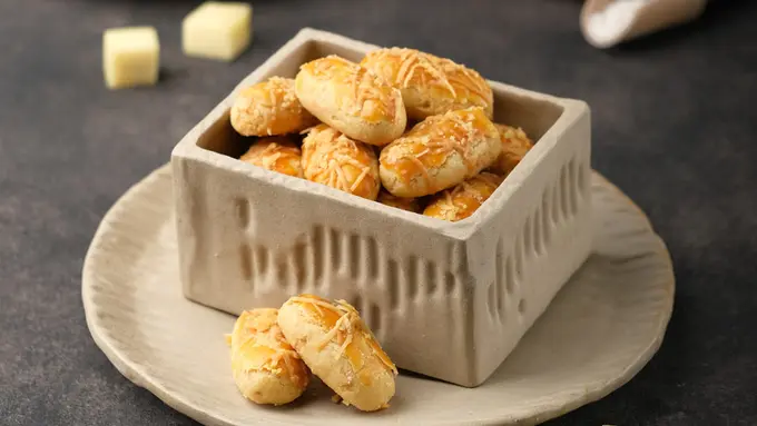 kue kering keju kastengel
