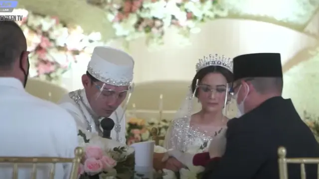 7 Momen Pernikahan Ifan Seventeen dan Citra Monica, Kental Adat Melayu