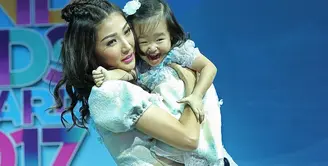 Sarwendah merupakan salah satu selebriti Indonesia yang gemar memasak. (Bambang E. Ros/Bintang.com)