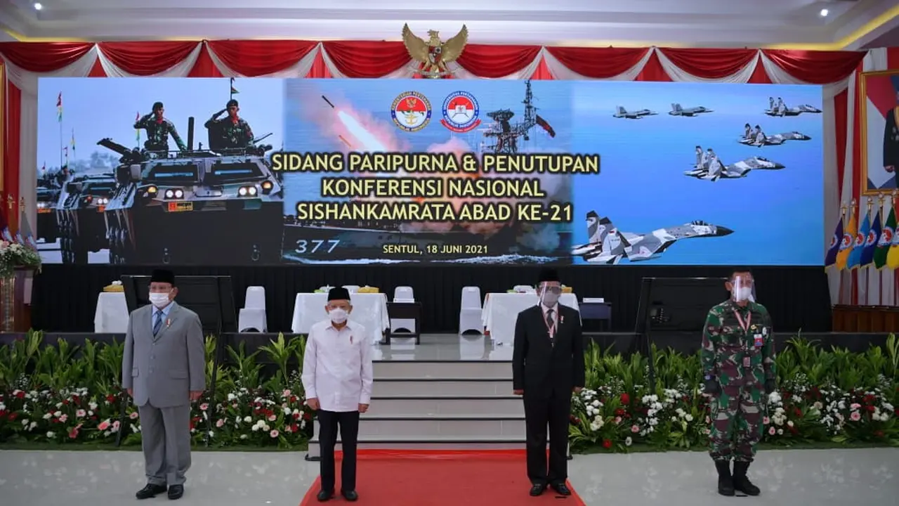 Wakil Presiden Ma'ruf Amin menghadiri penutupan konferensi nasional sistem pertahanan dan keamanan rakyat semesta (Sishankamrata) abad ke-21 di Universitas Pertahanan