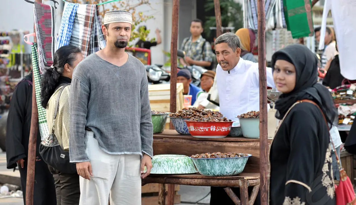 Film tentang religi ini menceritakan kisah nyata dari perjalanan kehidupan istri Hanung, Zaskia Adya Mecca, Jakarta, (13/10/14). (Liputan6.com/Panji Diksana)