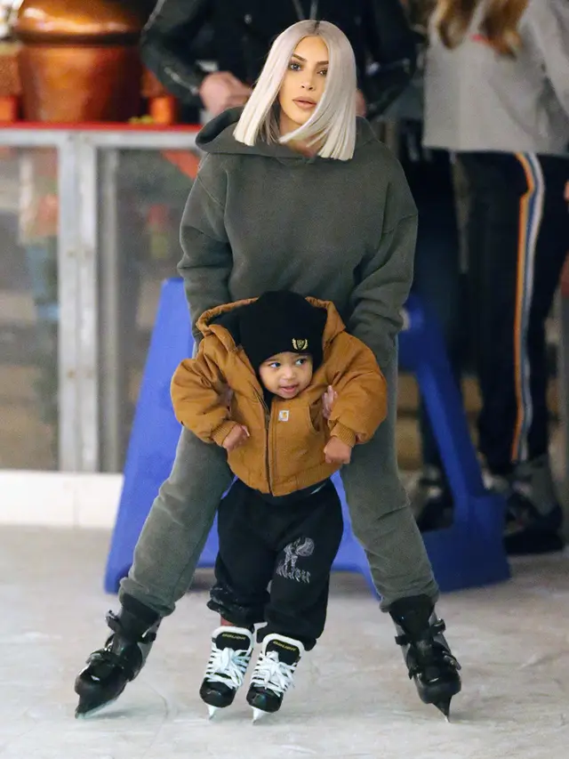 [Bintang] Kim Kardashian