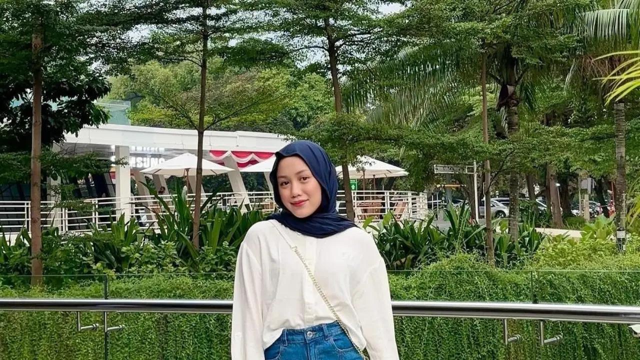 Bikin Pangling, Ini 7 Potret Terbaru Lolly yang Kini Tampil Berhijab