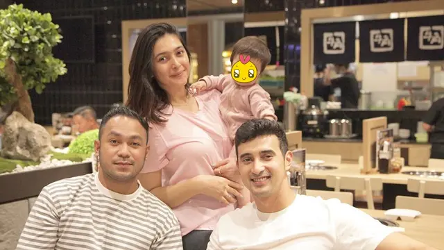 6 Potret Kebersamaan Nabila dan Ali Syakieb, Kakak Adik yang Kompak