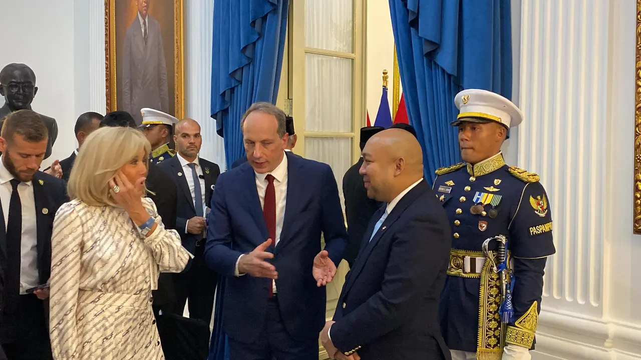 Putra Presiden Prabowo Subianto, Didit Hediprasetyo ikut hadir menyambut kunjungan kenegaraan Presiden Prancis, Emmanuel Macron dan istrinya, Brigitte Macron di Istana Merdeka Jakarta, Rabu (28/5/2025).