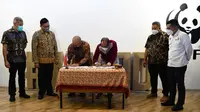 Kementerian Koperasi dan UKM menggandeng World Wide Fund for Nature (WWF) Indonesia guna meningkatkan ekosistem bisnis berkelanjutan dan ekonomi hijau bagi koperasi dan UMKM