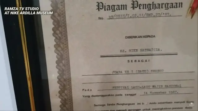 9 Potret Koleksi di Museum Nike Ardilla, Penuh Kenangan Semasa Hidup