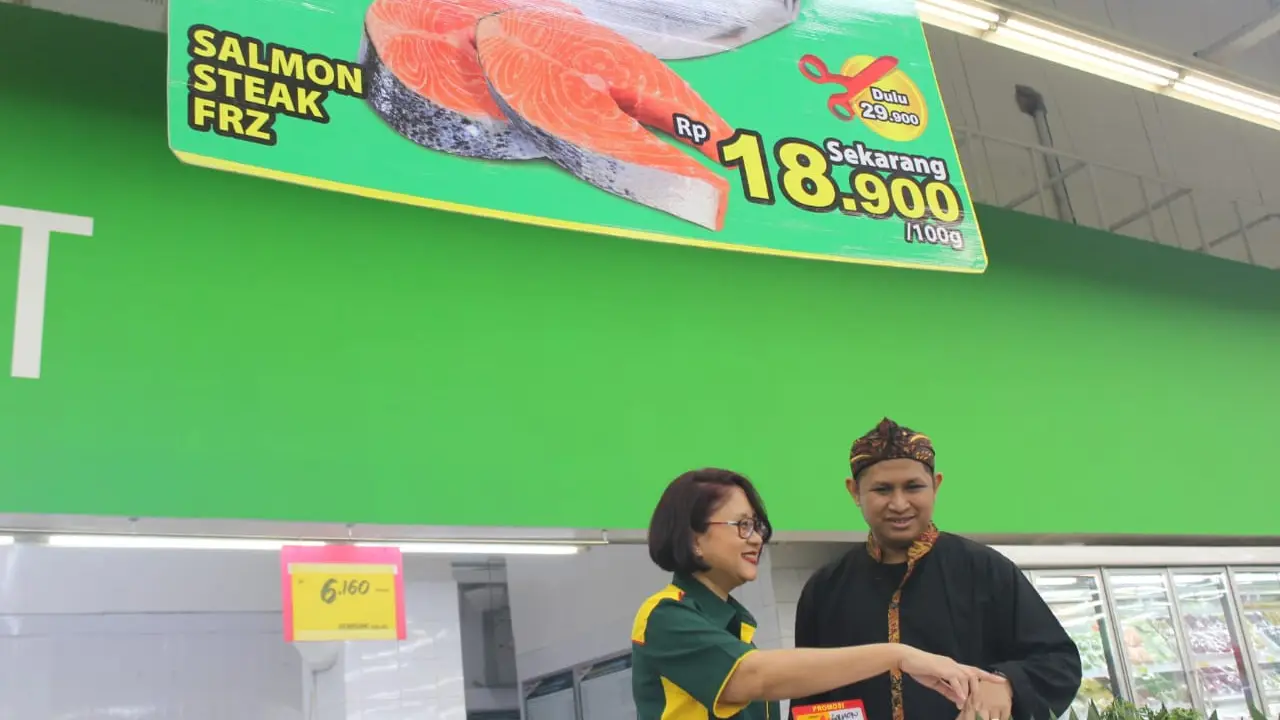 Giant Luncurkan Harga Teman, Serba Rp 10 Ribu Hingga Ikan Salmon Murah