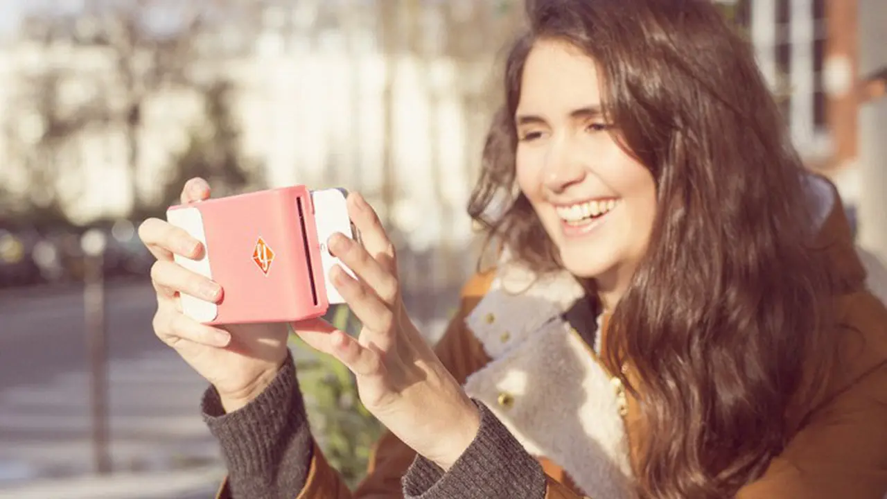 Case Sekaligus Printer Polaroid? Siapa Tak Mau
