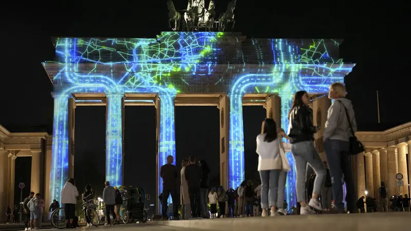 FOTO: Kilau Festival Cahaya Kota Berlin
