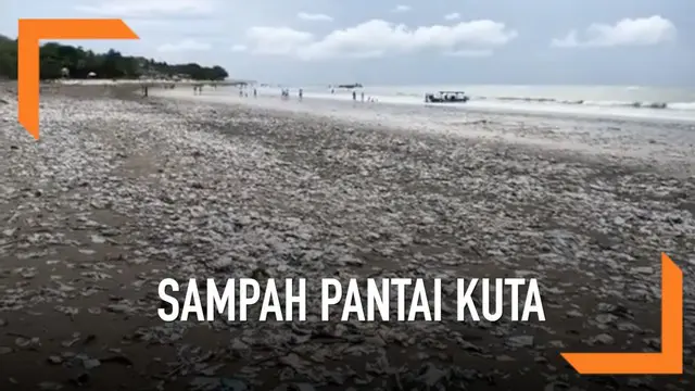 Beredar video sampah yang menumpuk di Pantai Kuta, Bali. Sampah tersebut merupakan kiriman dari wilayah perairan lain yang hanyut terbawa ombak.