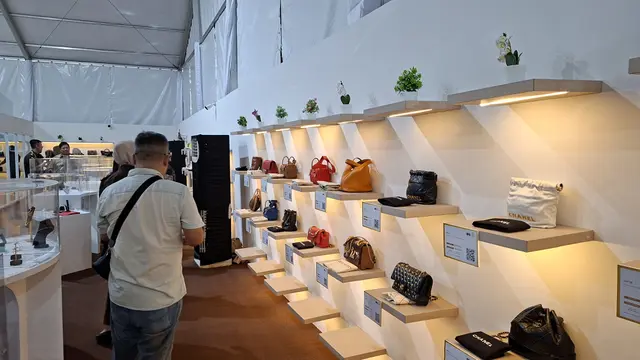 Badan Pemulihan Aset (BPA) Kejaksaaan melakukan lelang terhadap barang mewah hasil penindakan hukum. (Foto: Liputan6.com/Arief RH)