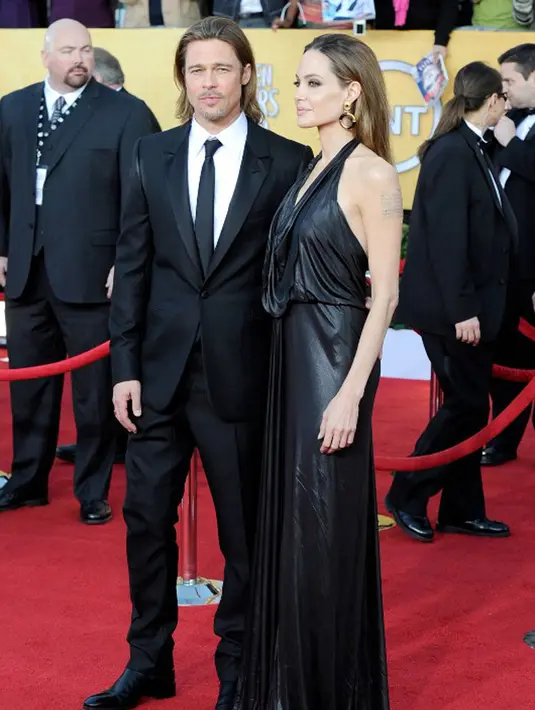 Dengan kembalinya Jolie ke Los Angeles setelah menetap di Malibu dan liburan akhir tahun bersama anak-anaknya di Colorado, proses perceraian mereka kembali berjalan. (AFP/Bintang.com)