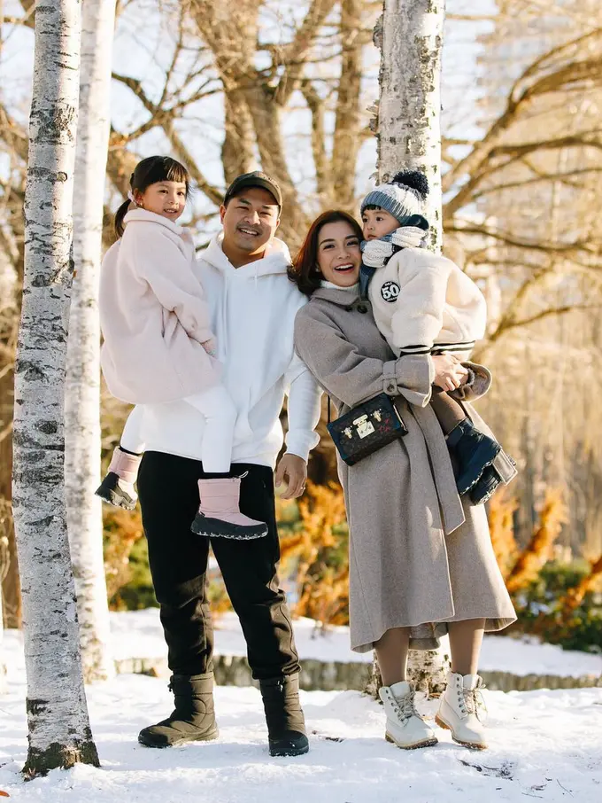 Liburan Glenn Alinskie dan Chelsea Olivia. [Foto: Instagram/chelseaoliviaa]