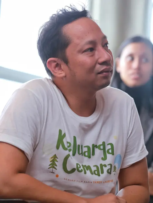 Menjadi salah satu penonton setia Keluarga Cemara kala itu, Ringgo pun menceritakan bebannya menjadi Abah. Pasalnya, ia harus memiliki kesan yang sama terhadap cerita yang pernah ditontonnya. (Adrian Putra/Bintang.com)