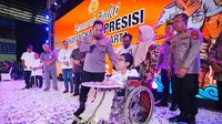 Kapolri Jenderal Listyo Sigit Prabowo meluncurkan aplikasi Montir Presisi yang digagas kelompok difabel. Launching aplikasi tersebut dilakukan pada acara Semarak Bakti Bhayangkara Presisi 2023 di GOR UNY. (Foto: Istimewa)