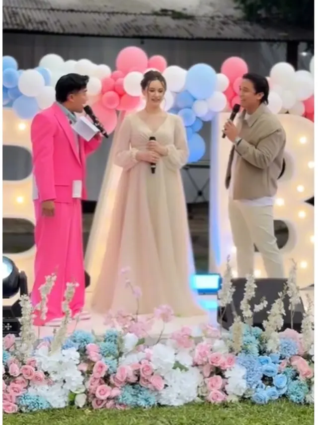 7 Potret Tamu Artis di Gender Reveal Vika Kolesnaya Istri Billy Syahputra, Meriah