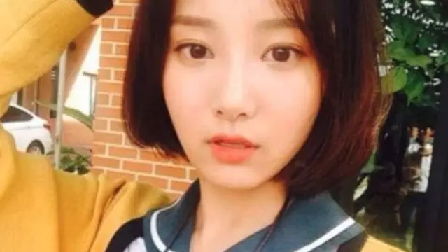Yeonwoo saat masa sekolah. (via Koreaboo)