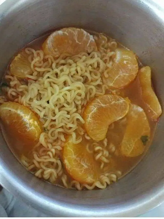 7 Cara Nyeleneh Makan Buah Ala Netizen Ini Bikin Geleng Kepala