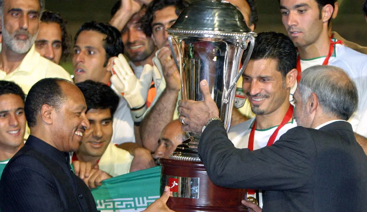 Pada 1996, dengan delapan gol, Daei menjadi pencetak gol terbanyak Piala Asia. Dalam 60 pertandingan pertama untuk Iran, Daei mencetak 40 gol. (Foto: AFP/Stringer)