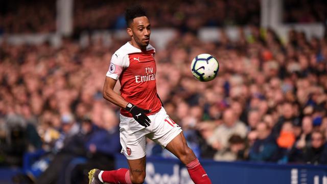 Arsenal Gagal Duduki Tiga Besar