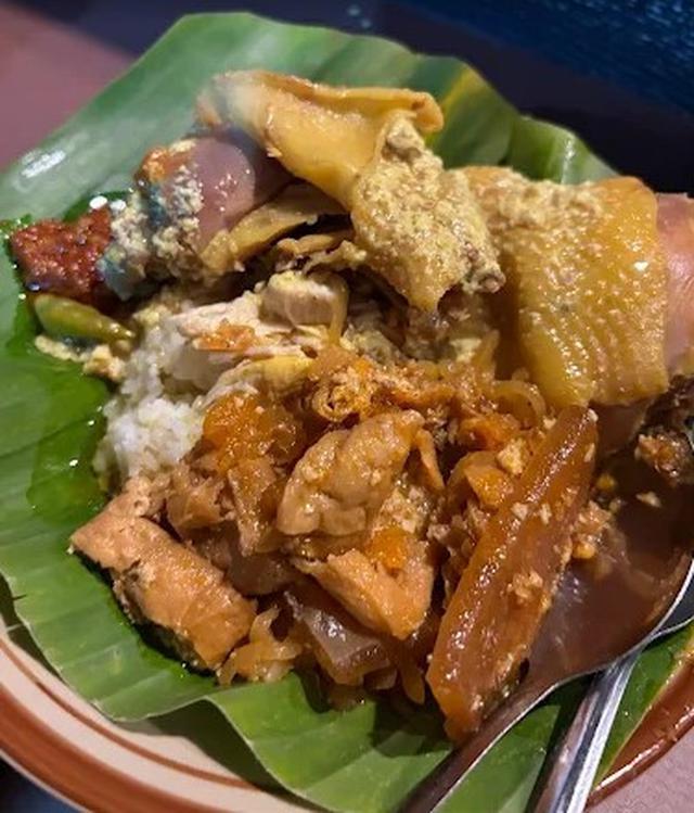 2. Nasi Ayam Bu Sami