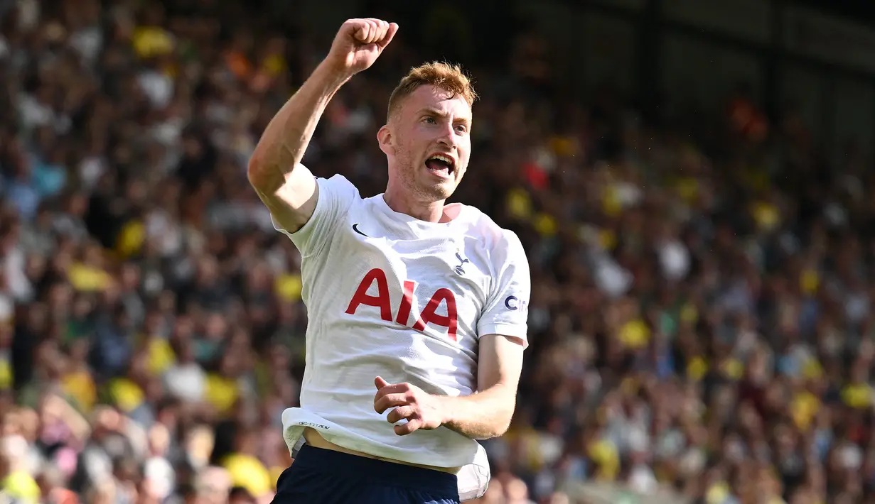 Dejan Kulusevski. Sayap kanan berusia 22 tahun ini sejak tengah musim 2021/2022 dipinjamkan Juventus ke Tottenham Hotspur. Selama masa peminjaman, ia tampil apik di lini tengah Spurs dan total telah tampil dalam 20 laga di semua ajang dengan torehan 5 gol dan 8 assist. Juventus mendatangkannya dari Atalanta pada tengah musim 2019/2020 dengan nilai transfer 35 juta euro. (AFP/Ben Stansall)