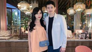 Nakula Kussler dan kekasih yang baru tunangan. [Foto: IG/@nakulakussler]