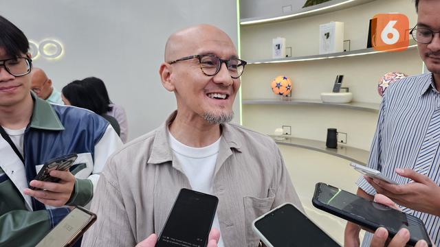 Head of PR OPPO Indonesia, Baskoro Adiwiyono