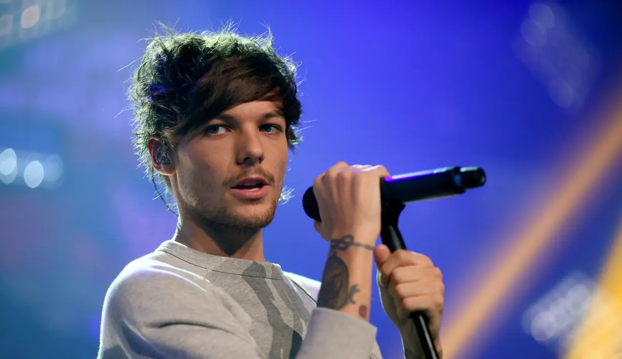 Hal itu belum dipastikan kebenarannya. Baik Louis maupun Briana belum mengonfirmasi hal ini tetapi laman Gossip Cop dengan tegas menuliskan wanita tersebut bukan Briana. (AFP/Bintang.com)