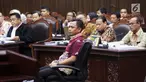 Saksi Tim Hukum Jokowi, Candra Irawan saat menjadi saksi dalam sidang lanjutan sengketa Pilpres 2019 di Gedung MK, Jakarta, Jumat (21/6/2019). Dalam sidang ini Tim hukum Jokowi menghadirkan empat orang saksi, Candra Irawan menjadi saksi yang pertama dalam persidangan. (Liputan6.com/Johan Tallo)