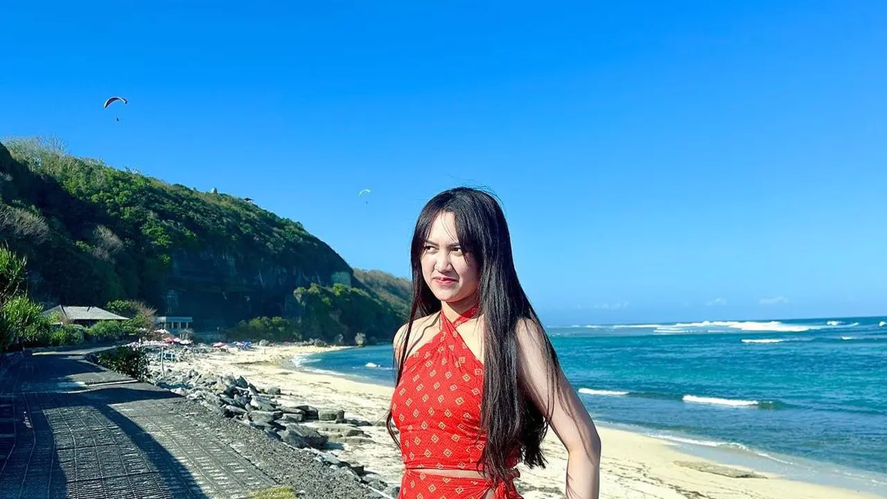 Happy Asmara Lliburan ke Bali