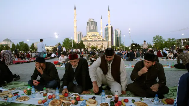 Semarak Buka Puasa Bersama di Masjid Heart of Chechnya