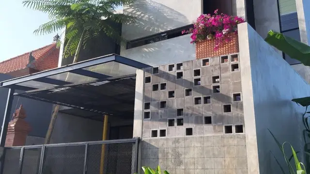 Rumah Modern Tropis Gaya Industrial