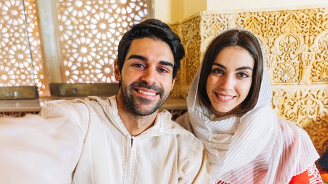 Ilustrasi pasangan muslim, suami istri