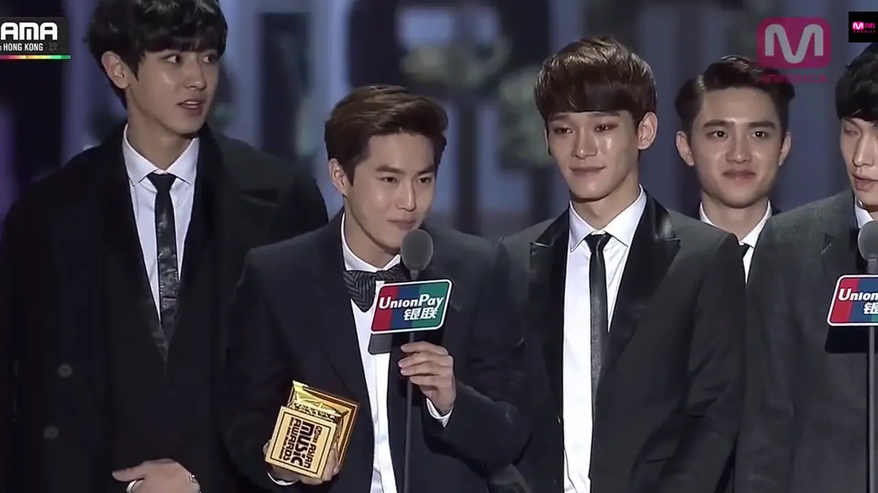 EXO MAMA 2015