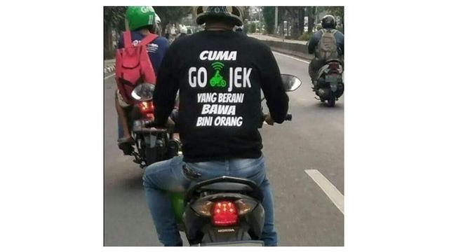 Meme Kocak Keseharian Driver Ojek Online, Penuh Perjuangan dan Tawa