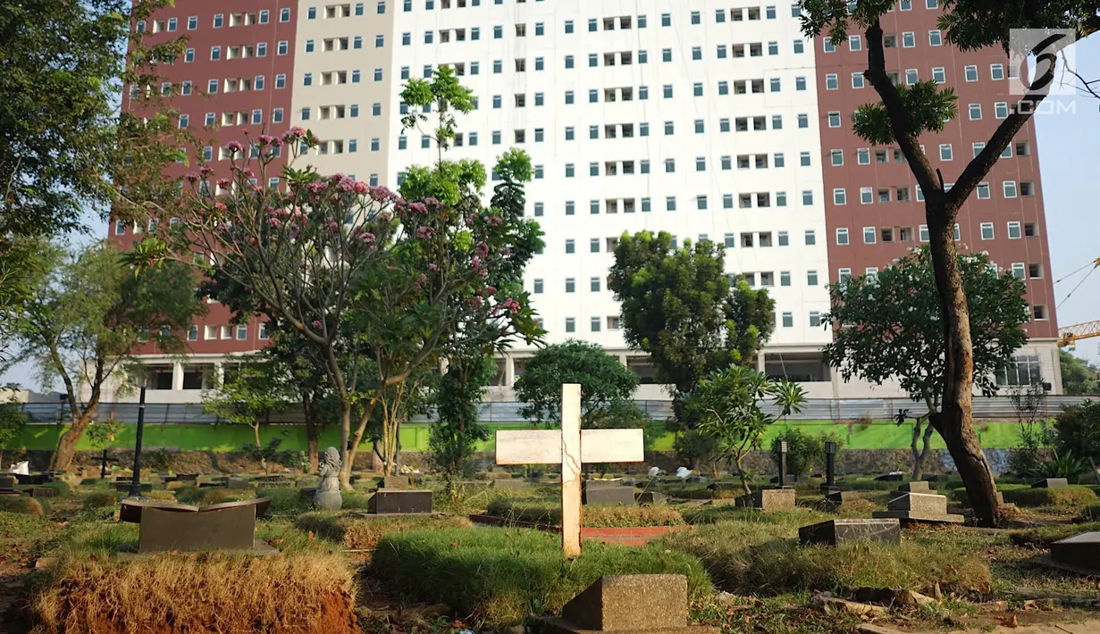 Suasana pembangunan rumah susun sederhana Klapa Village atau yang dikenal sebagai Rumah DP Rp 0 di Pondok Kelapa, Jakarta Timur, Selasa (25/6/2019). Ditargetkan proses pembangunan secara fisik rusun yang terdiri dari 780 unit itu dapat selesai pada akhir Juli 2019. (Liputan6.com/Immanuel Antonius)