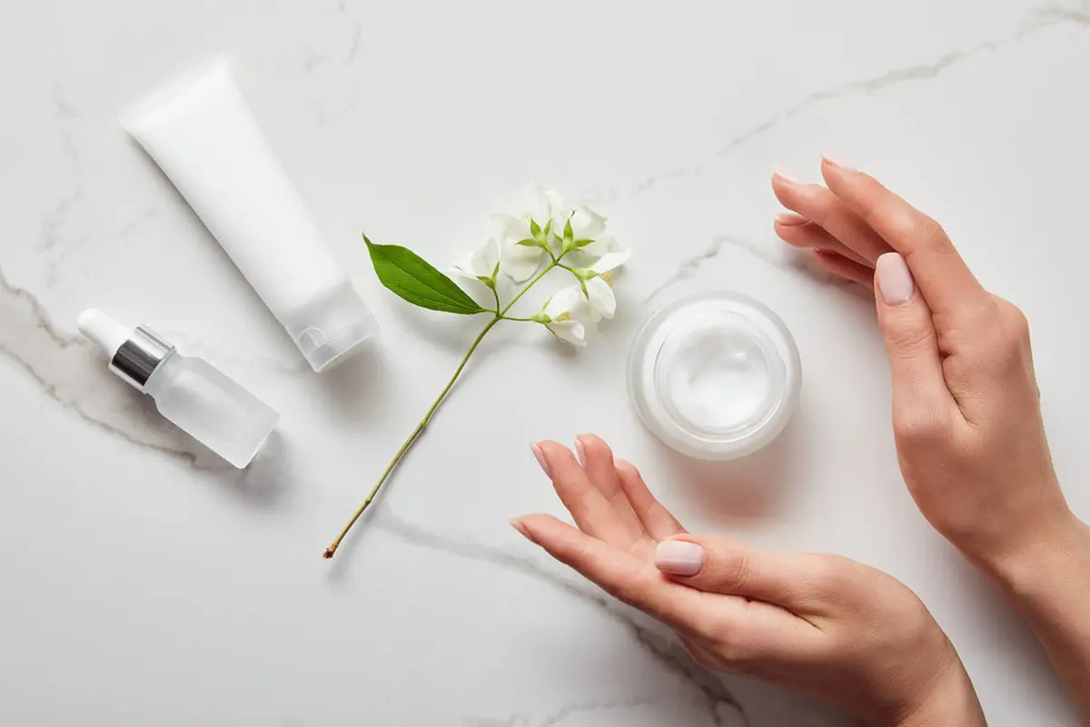 Skincare Wajah Hiperpigmentasi untuk Usia 30-an, Cek Perawatan Penting yang Nggak Boleh Dilewatkan