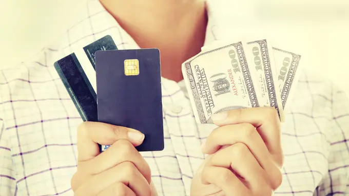 6 Cara Gunakan Uang yang Sudah Kamu Tabung Selain Buat Masa Tua