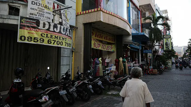 FOTO: Geliat Pasar Baru di Masa PPKM Level 4