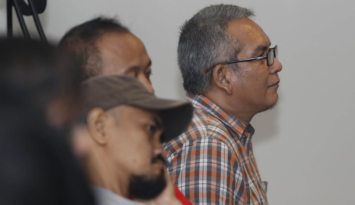 Mantan Ketua Umum The Jakmania, Ferry Indra Syarief, menghadiri acara diskusi Bincang Taktik di Kantor Bola.com, Jakarta, Rabu (16/11/2016). (Bola.com/Vitalis Yogi Trisna)