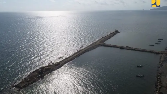 Kementerian PUPR akan segera membangun empat pengaman pantai di Sulawesi Tenggara hingga 2024,
