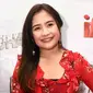 Prilly Latuconsina dilamar oleh anak Nurdin Halid. Kabar pemeran Ganteng Ganteng Serigala dilamar itu muncul dalam akun gosip di media sosial. Lantas seperti apa komentar bintang Ganteng Ganteng Serigala itu?. (Nurwahyunan/Bintang.com)